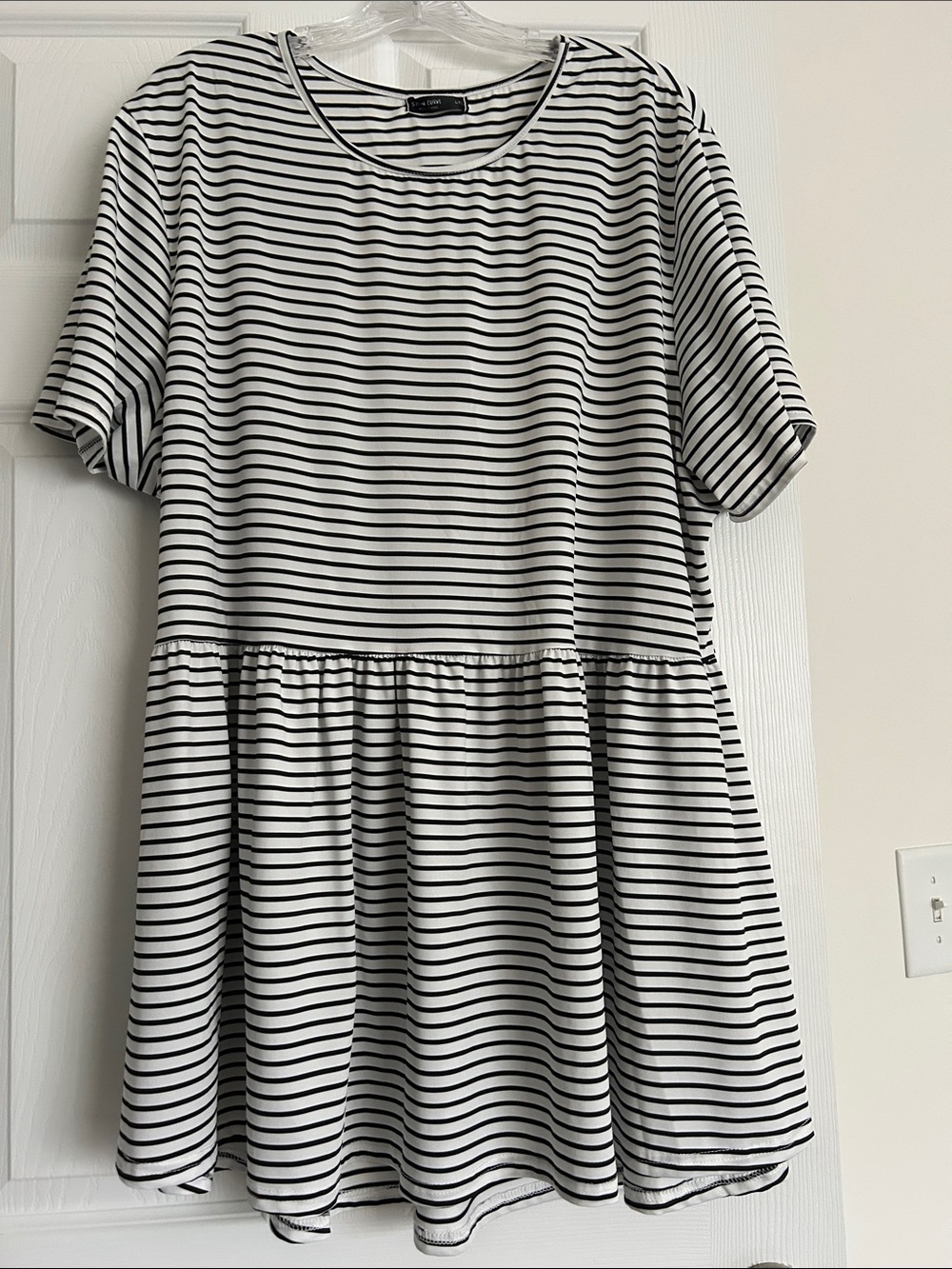 SHEIN Black & White Striped Short Sleeve Tunic